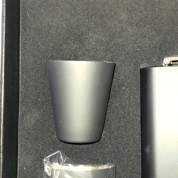 NIB Flash Gift Set - Picture 3 of 6